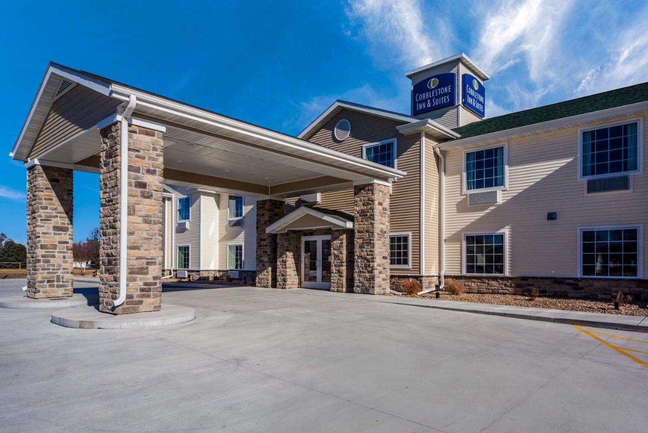 Cobblestone Inn & Suites-Fremont Exteriör bild